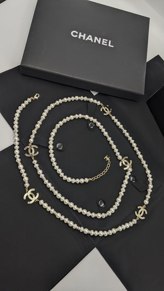 Chanel necklace - pearl long