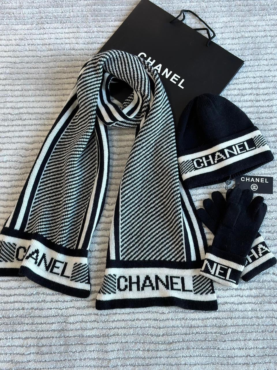 Chanel hat - scarf - gloves