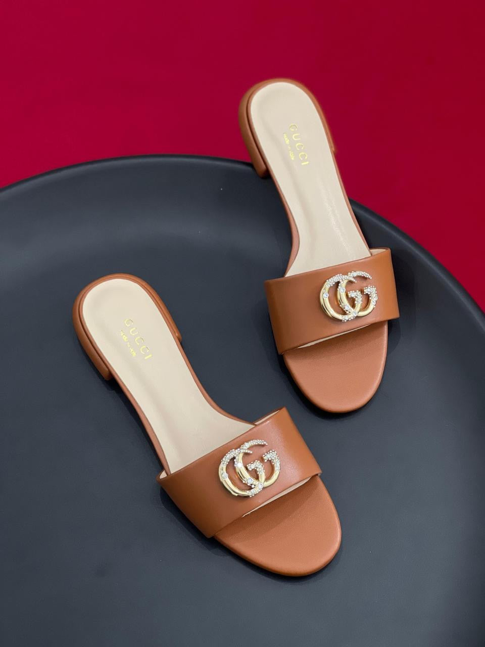 Gucci slippers