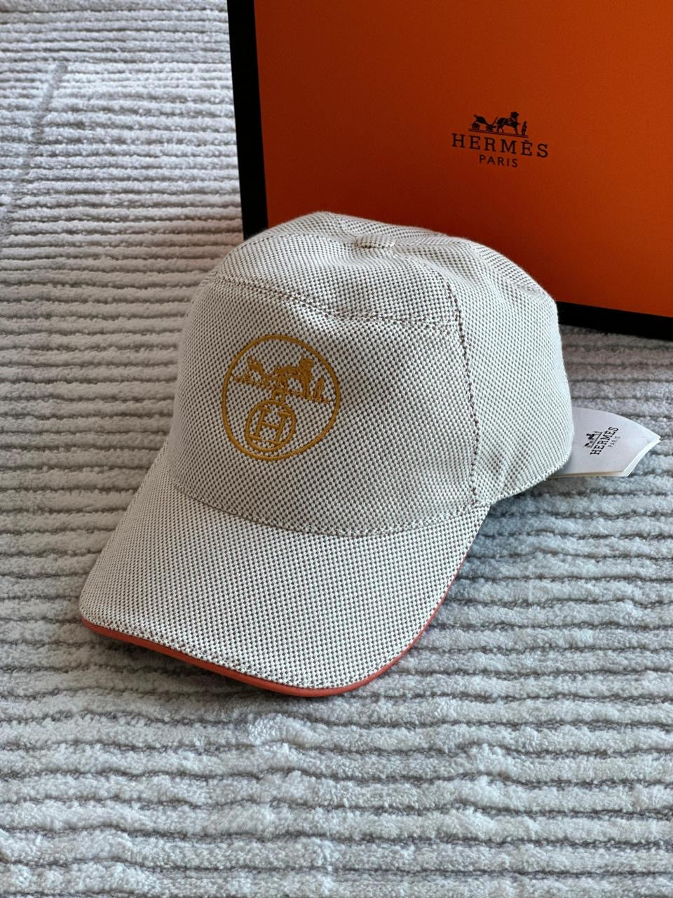 Hermes cap