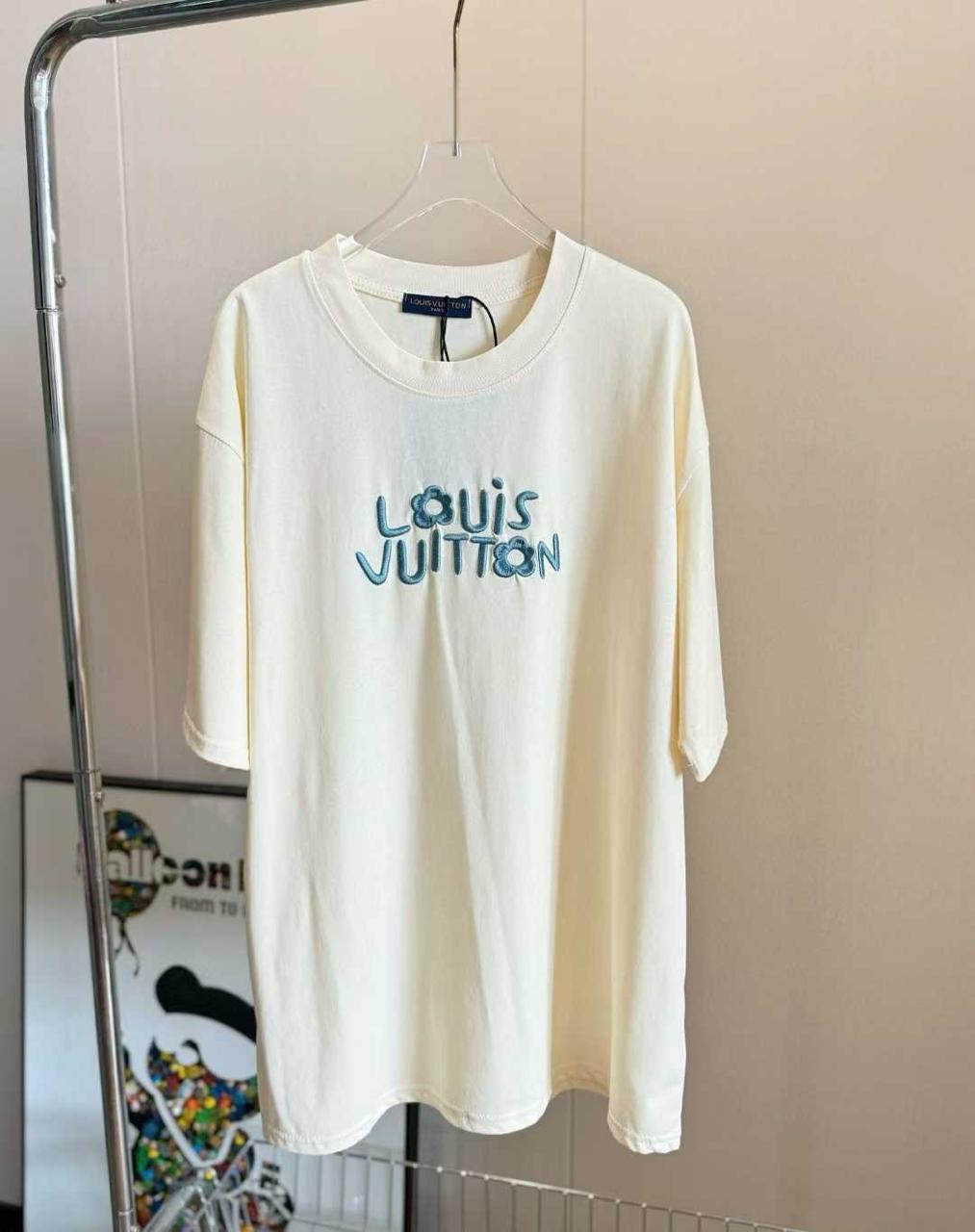 Lv tshirt