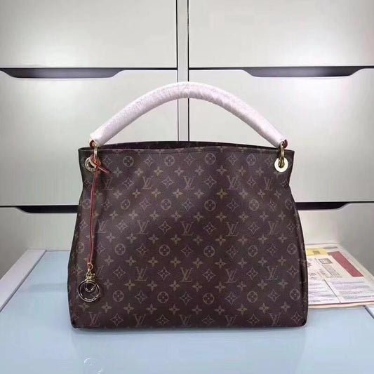 Lv bag tote