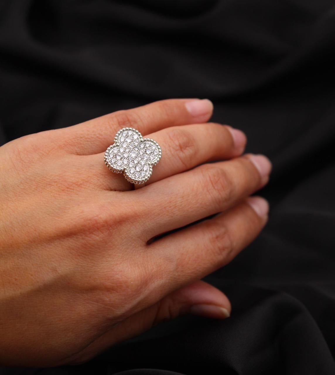 Van cleef ring