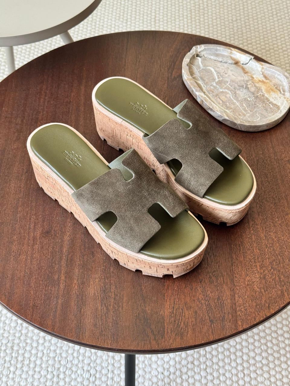 Hermes slippers - wedges