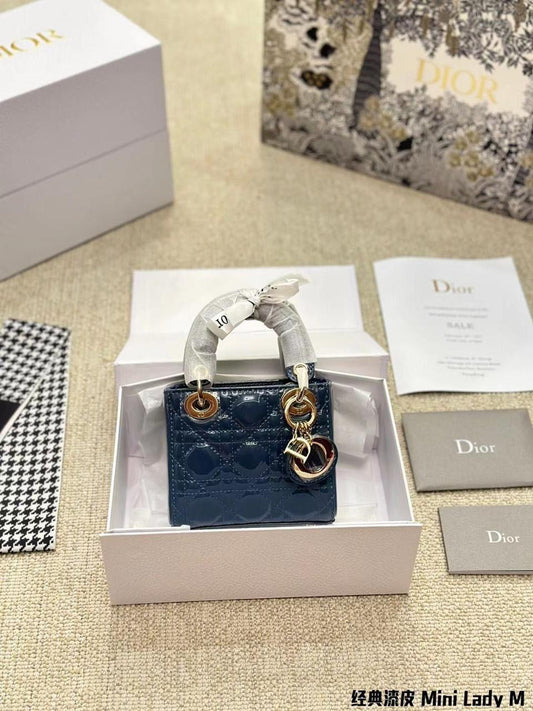 Lady dior bag micro
