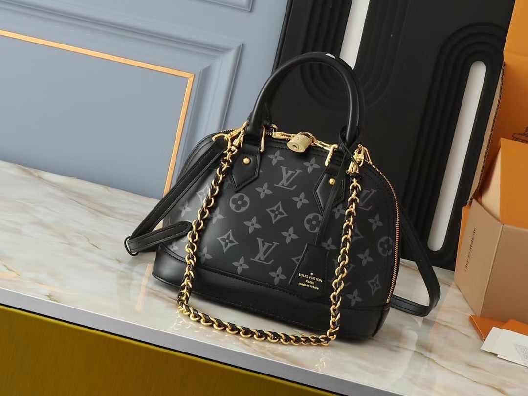 Lv bag alma