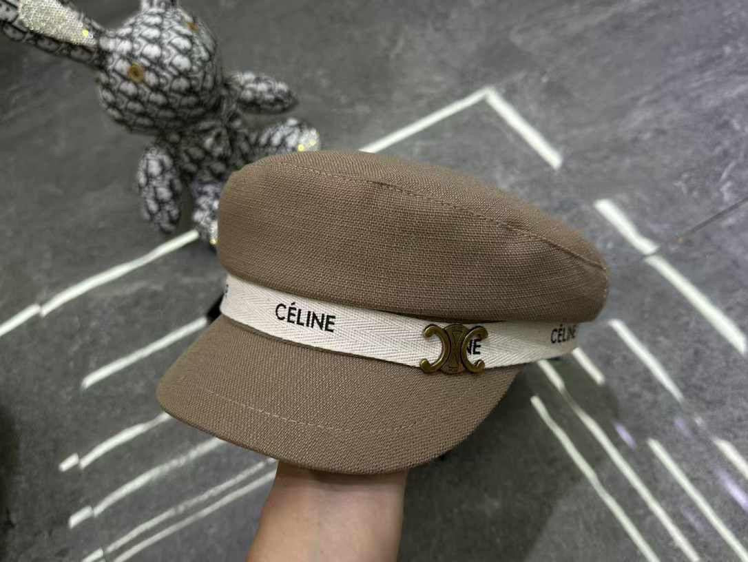 Celine hat