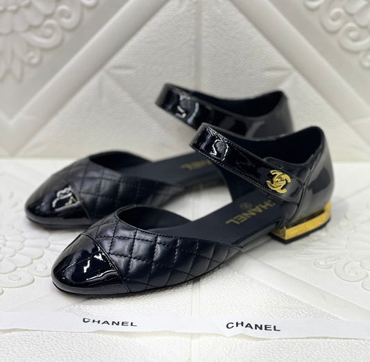 Chanel heels - flat