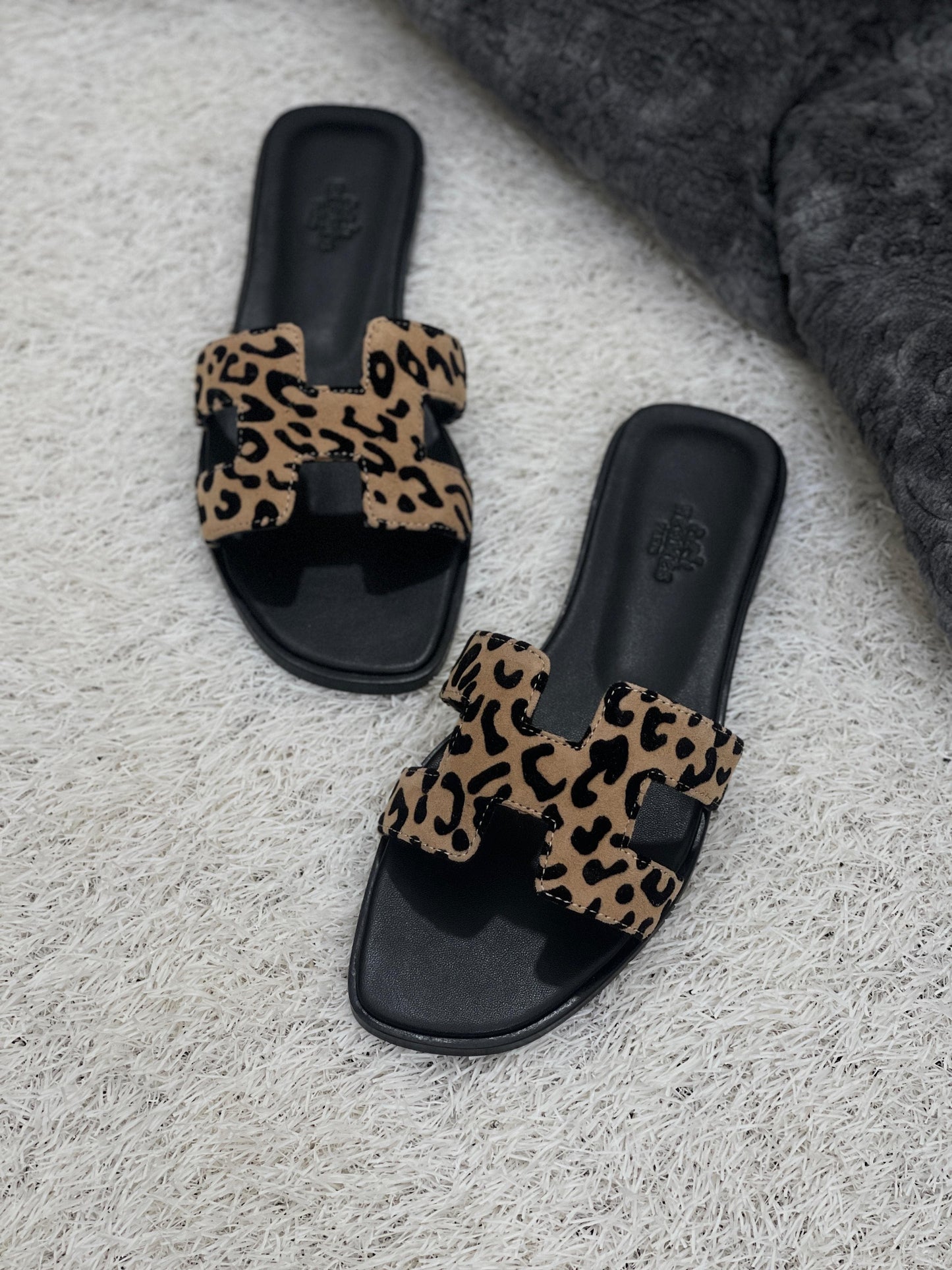 Hermes slippers - leopard
