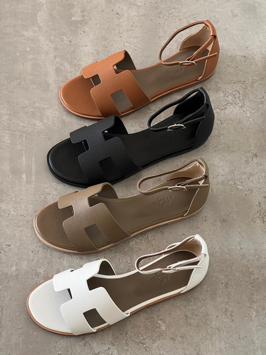 Hermes sandals. - hermes slippers