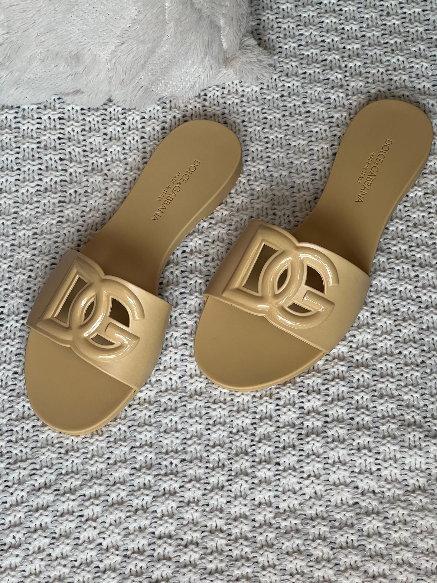 D&G slippers