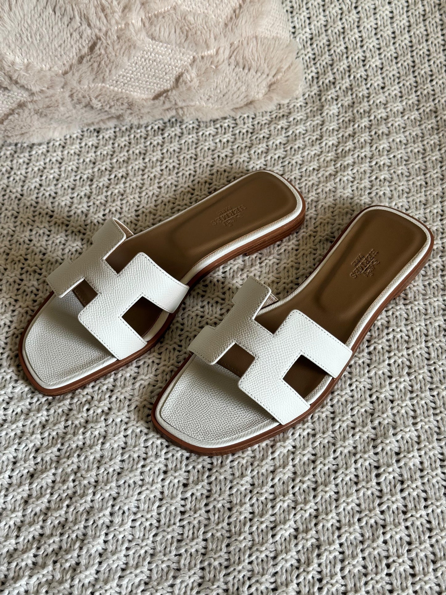 Hermes slippers - white