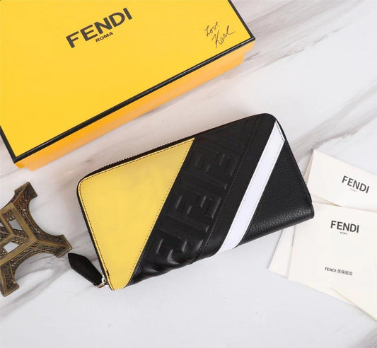 Valentino wallet