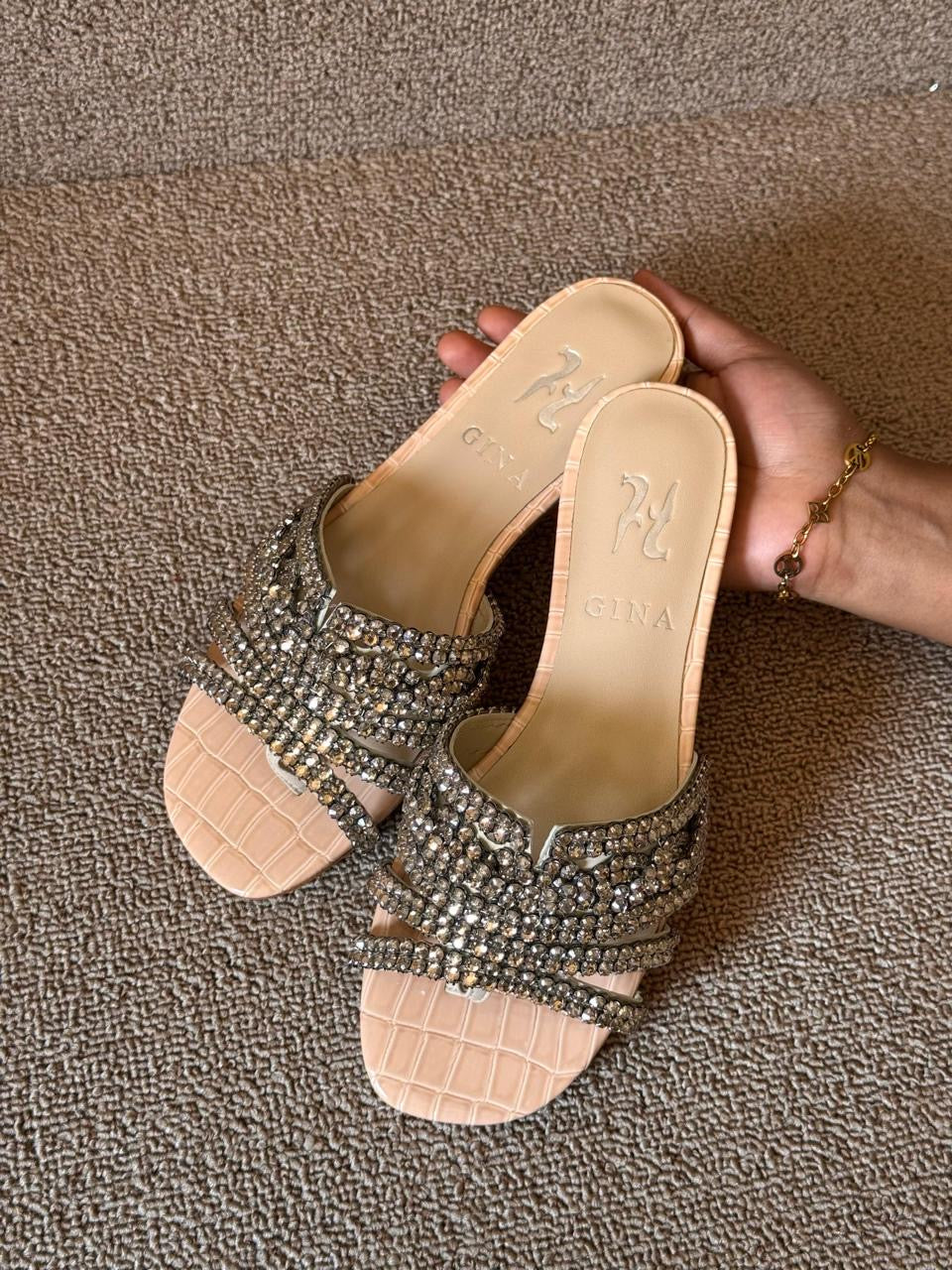 Gina slippers