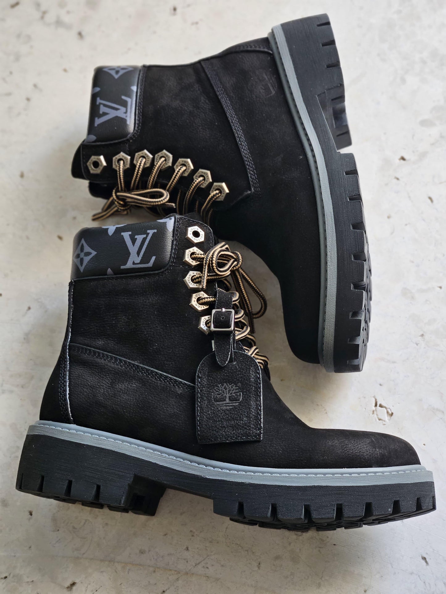 Lv boots