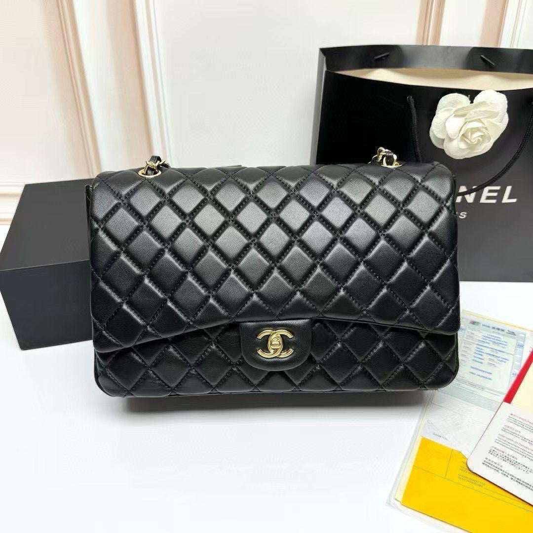 Chanel bag 30 cm