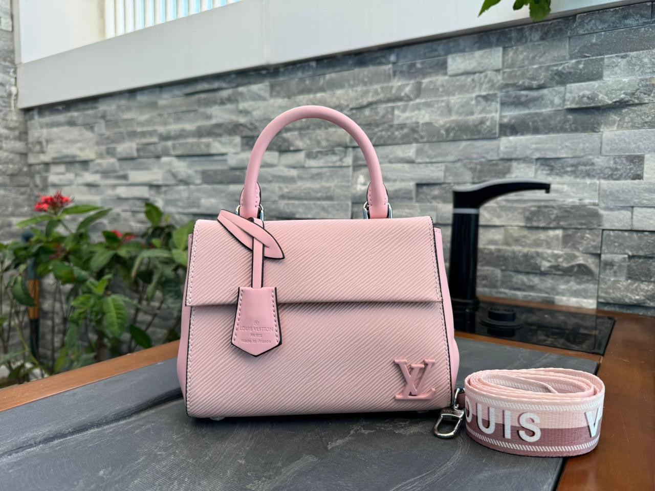 Lv bag tote