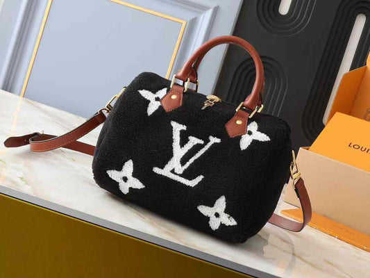 Lv bag with fur