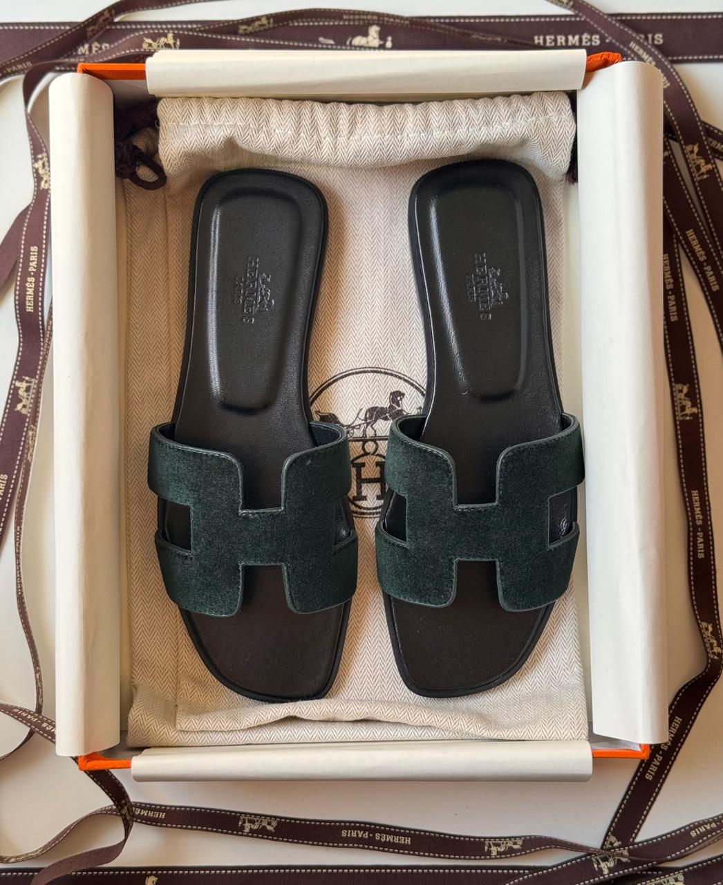 Hermes slippers suede