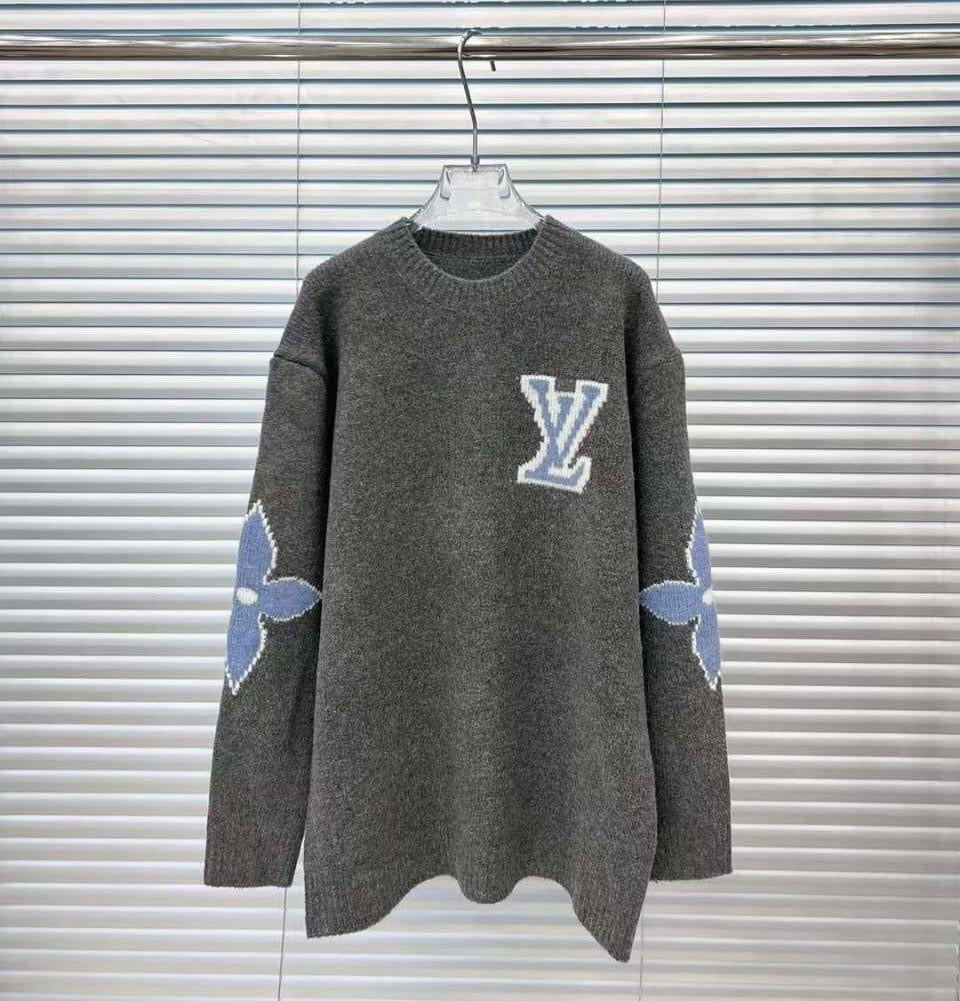 Lv sweater