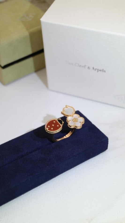 Van cleef ring