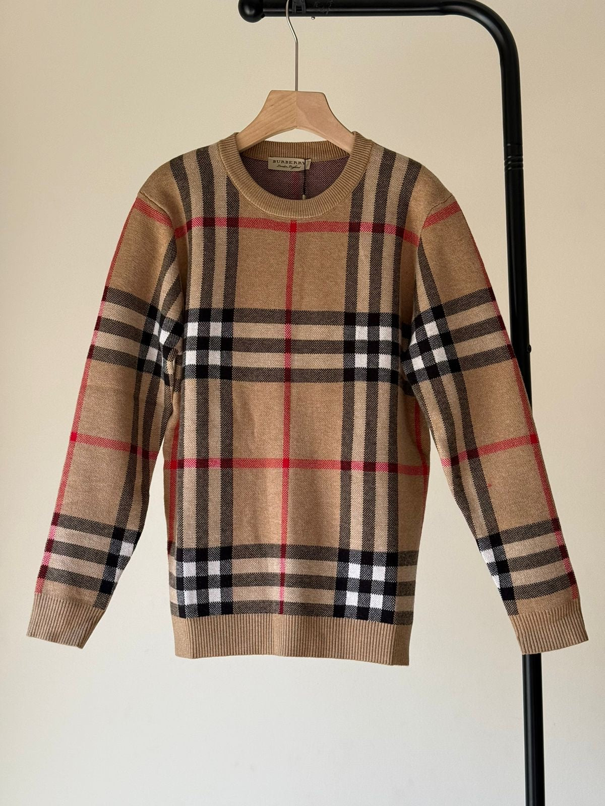 Burberry sweater