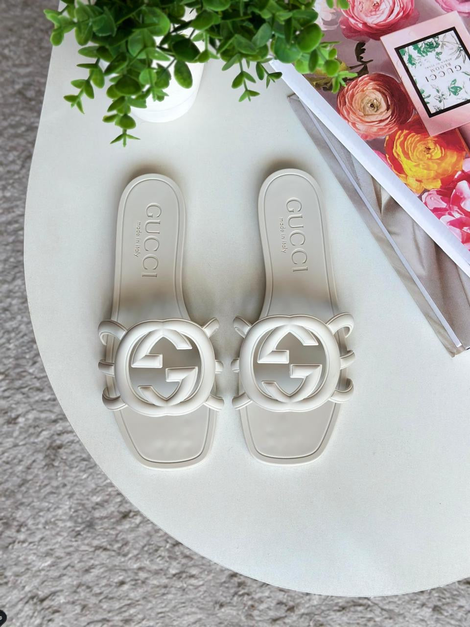 Gucci slippers