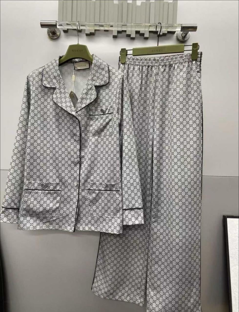 Gucci clothes set