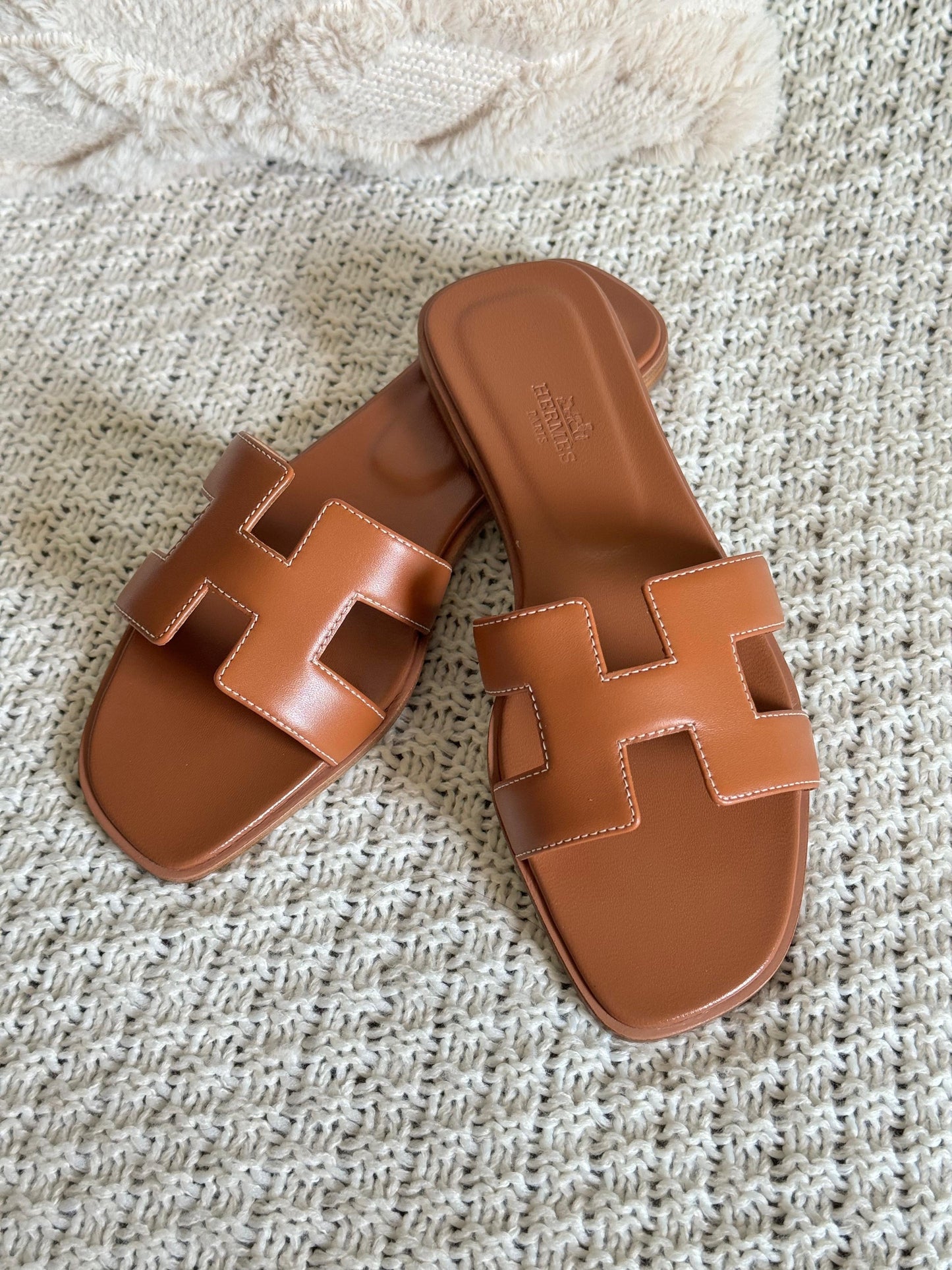 Hermes slippers - brown