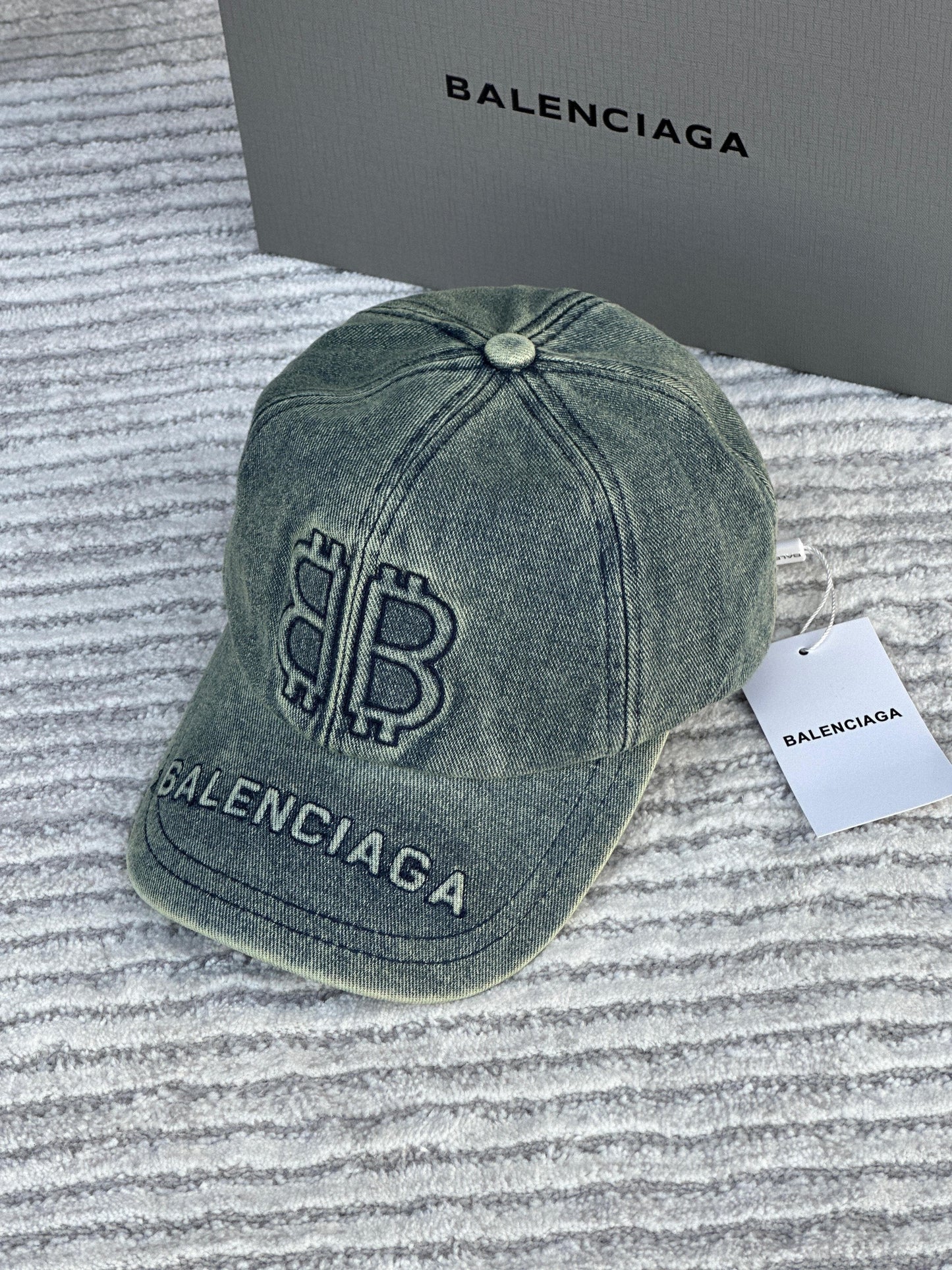 Balenciaga cap