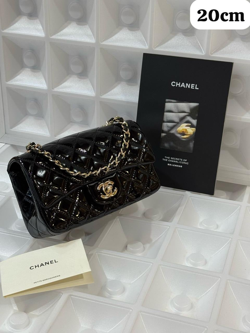 Chanel bag glossy