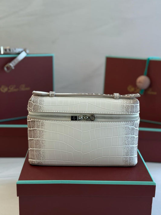 Loro piana bag