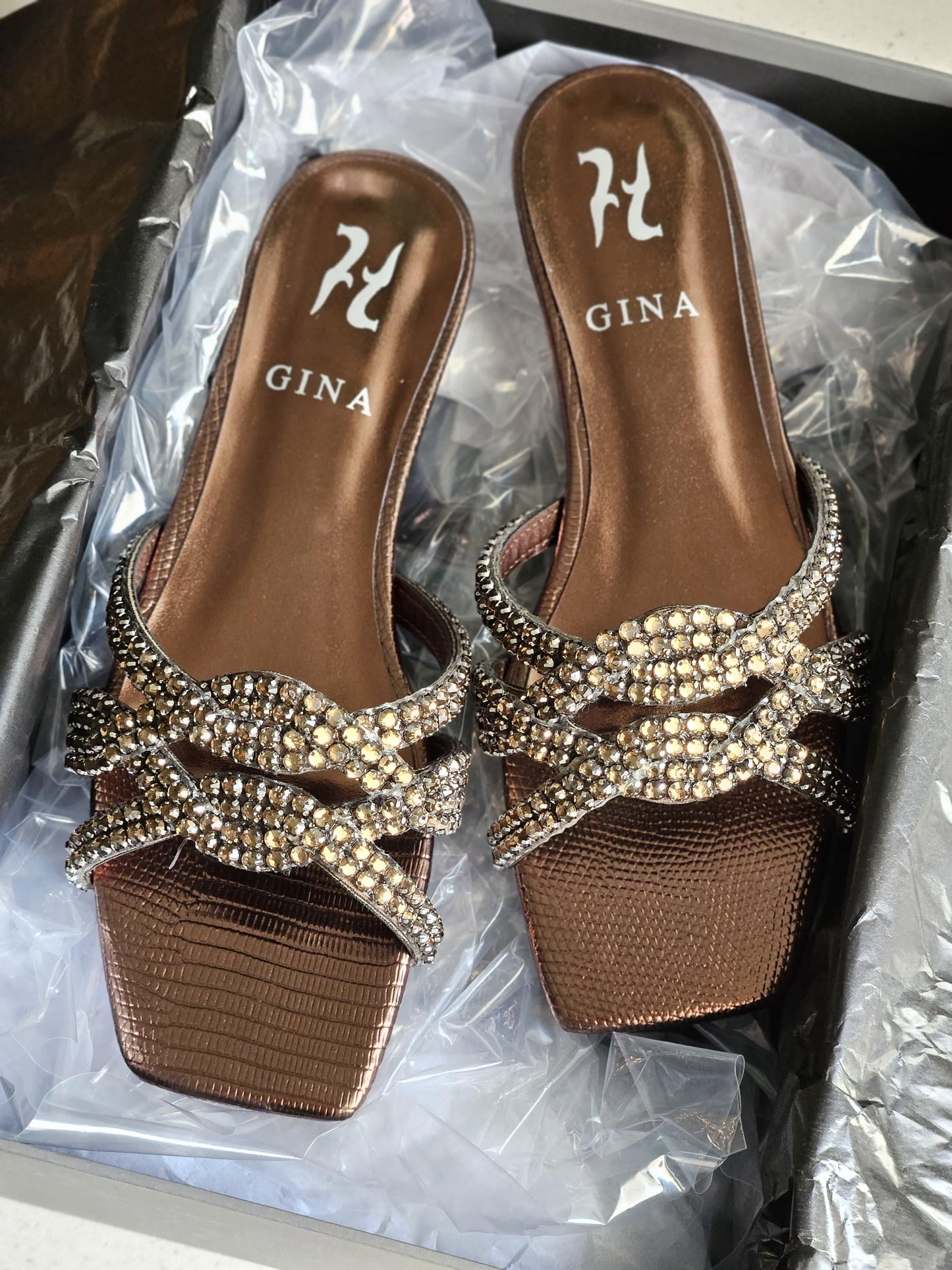 Gina slippers