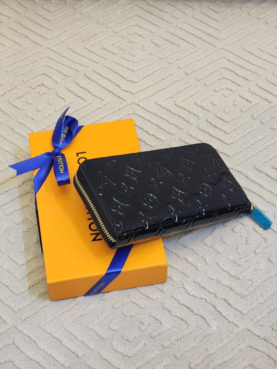 Lv wallet