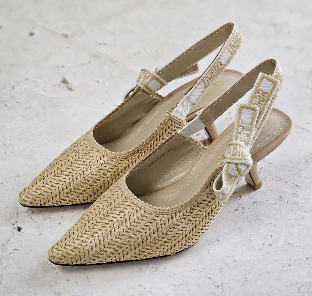 Dior heels beige