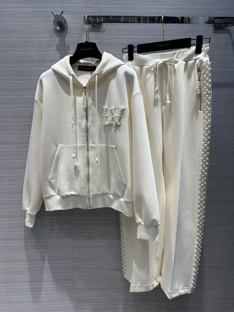 Lv tracksuit