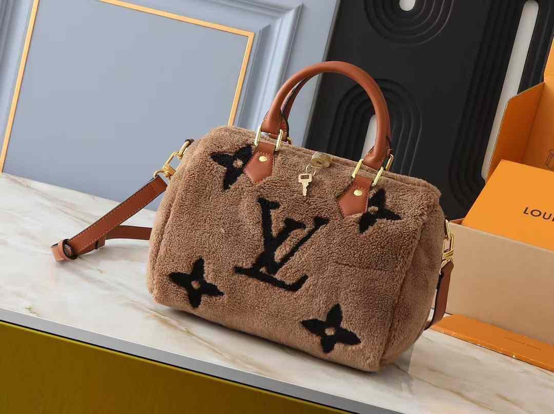 Lv bag with fur