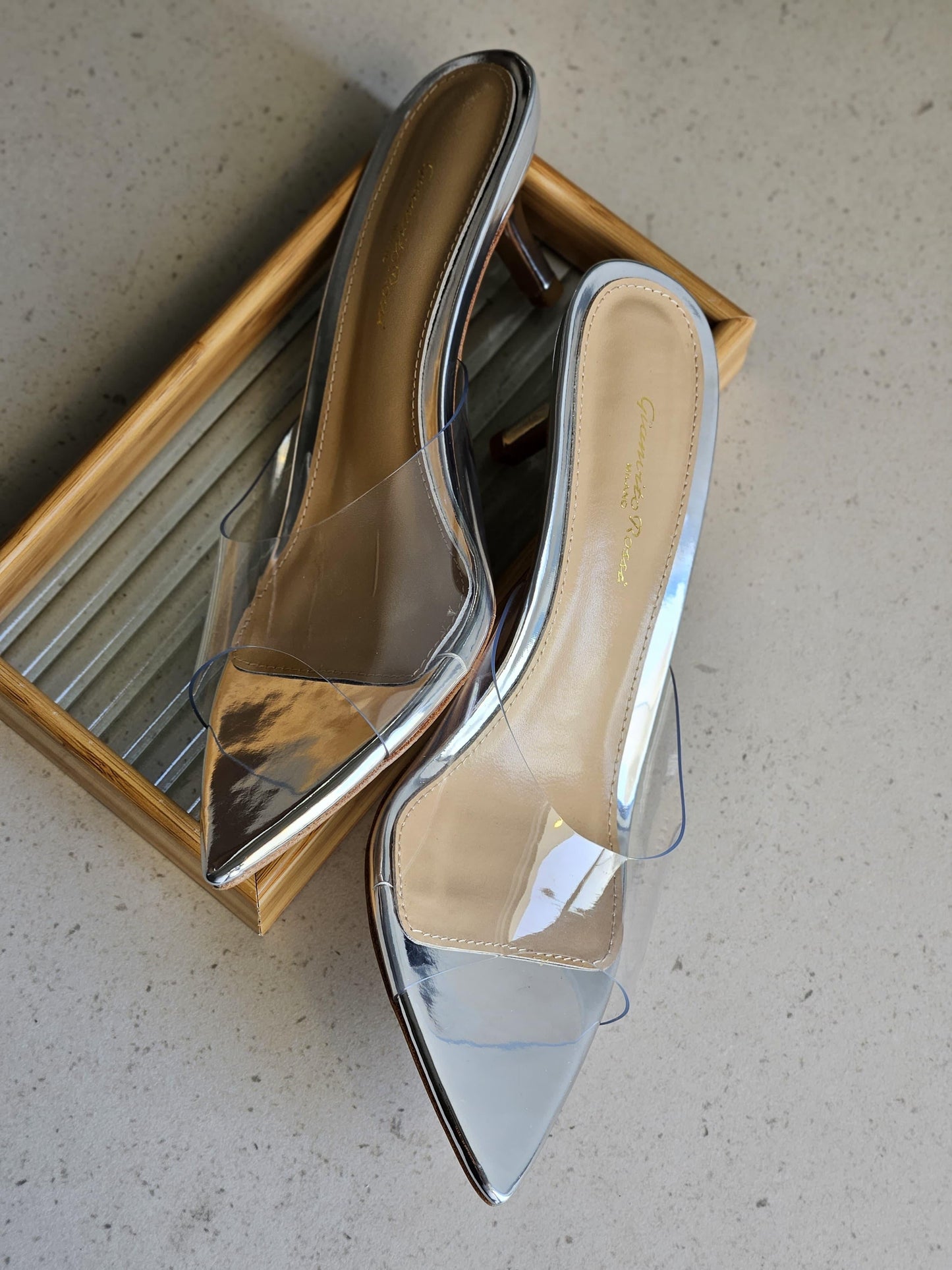 G rossi sandals heels