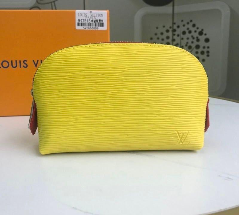 Lv wallet - make up bag