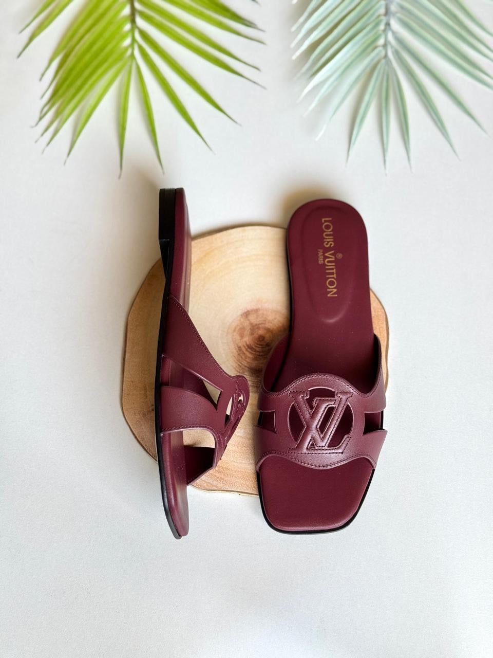 Lv slippers