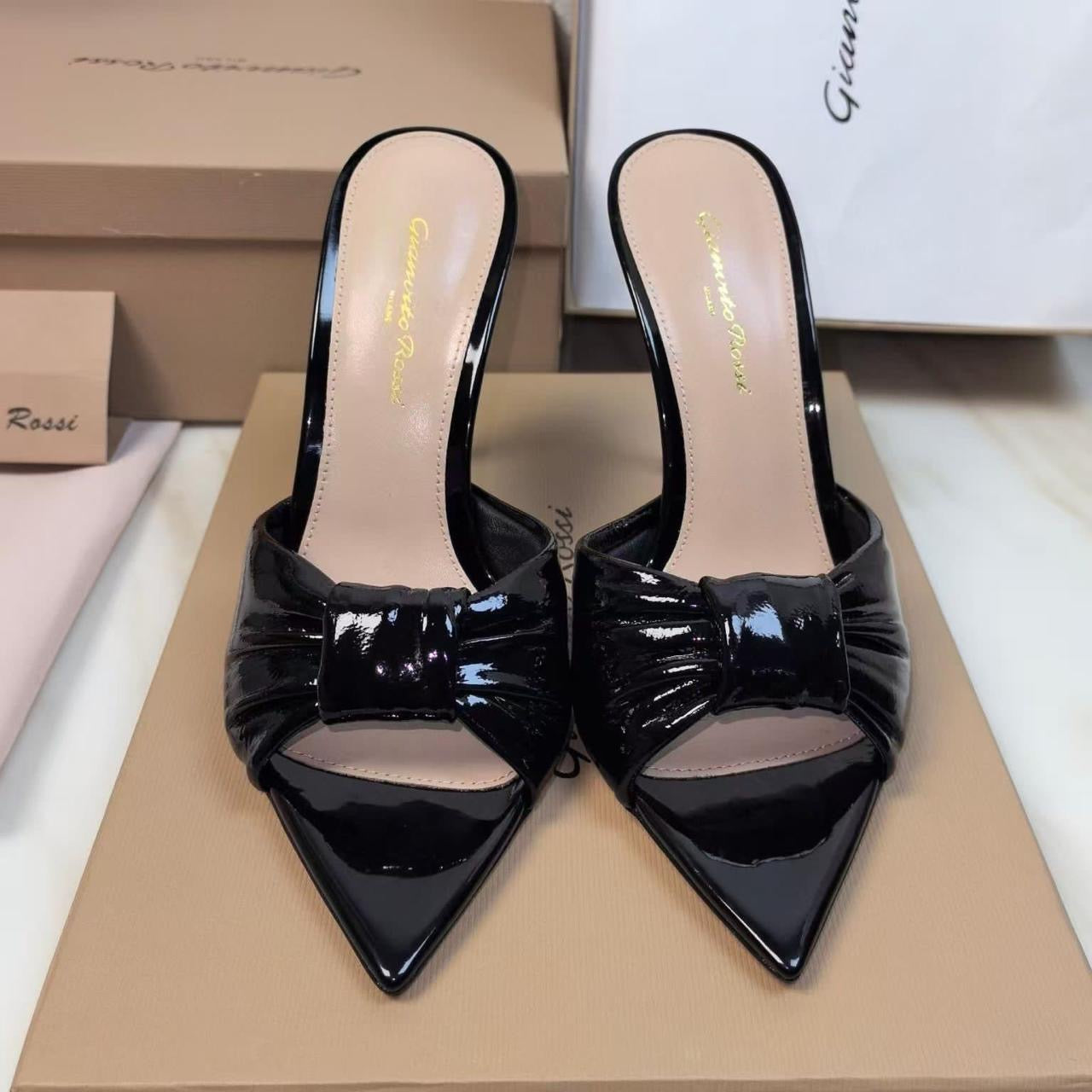 G rossi sandals heels