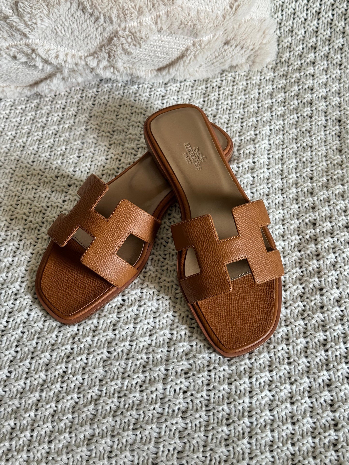 Hermes slippers - brown