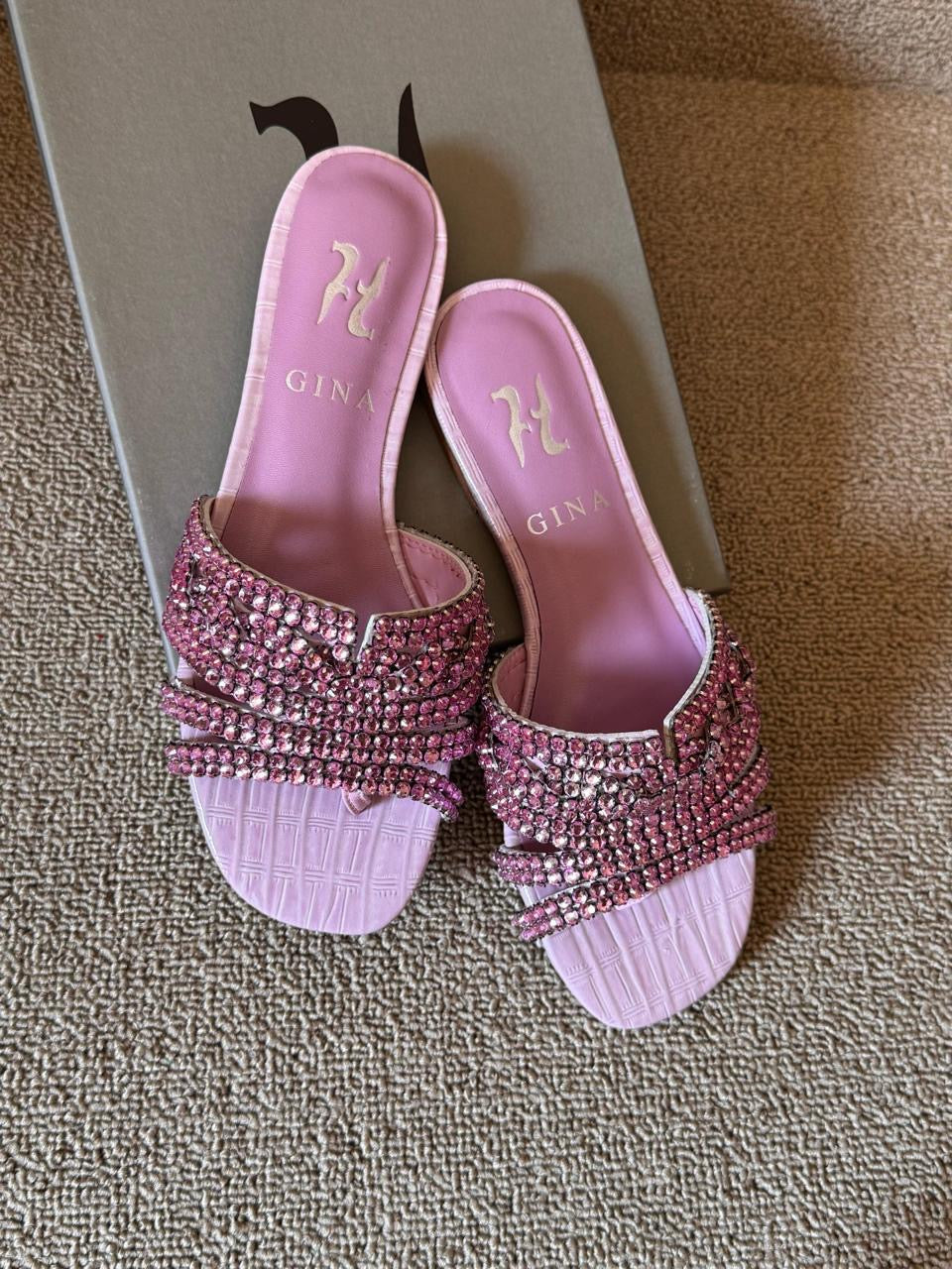 Gina slippers
