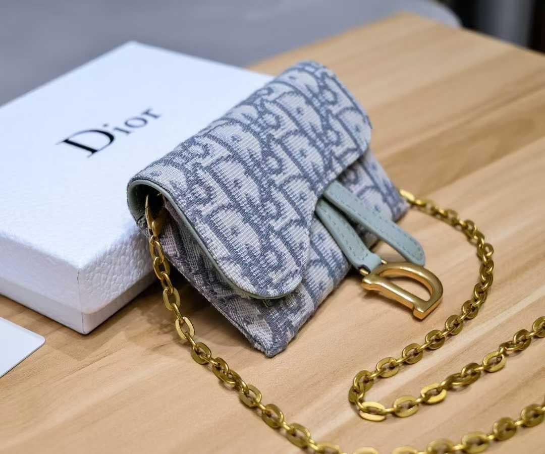 Dior wallet with chain