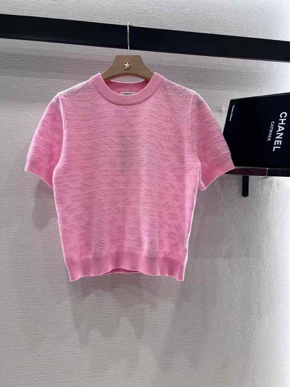 Chanel tshirt