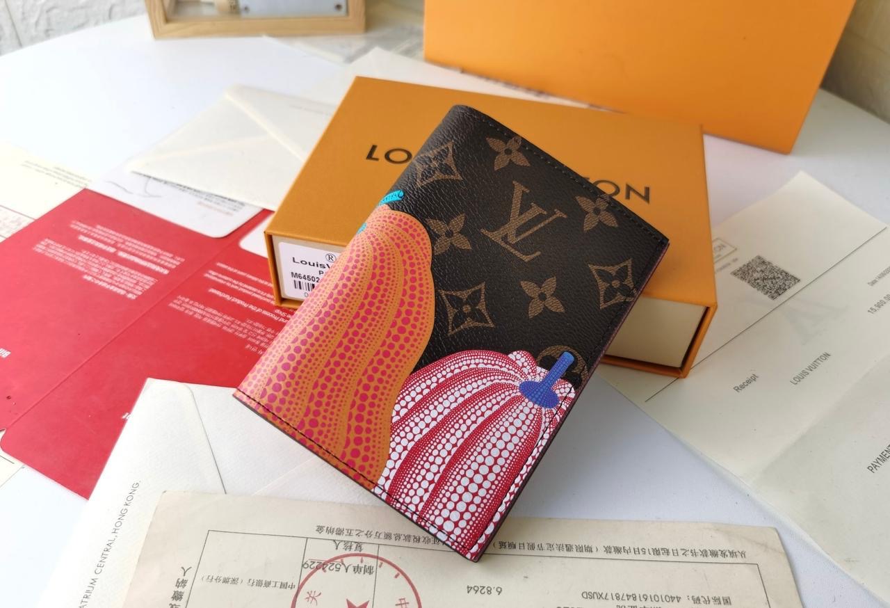 Lv passport cover - wallet