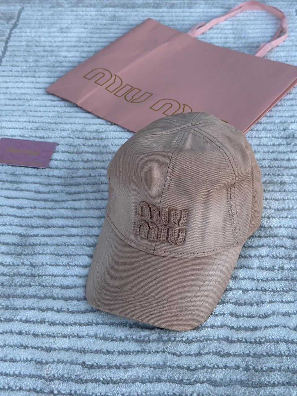 Miu miu cap