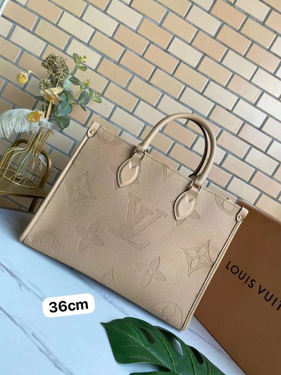 Lv bag tote