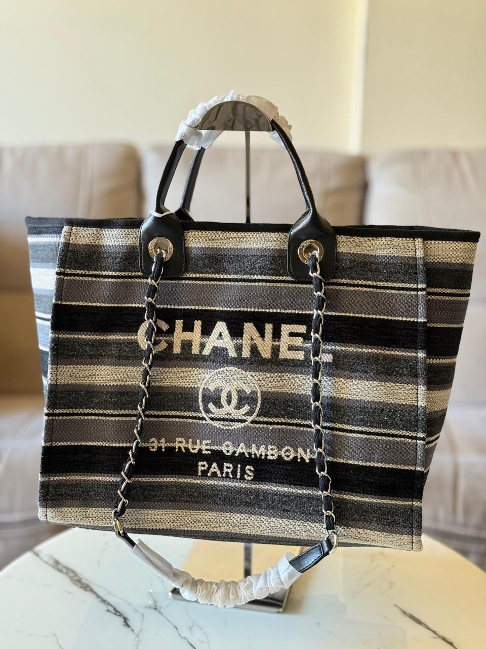 Chanel bag tote