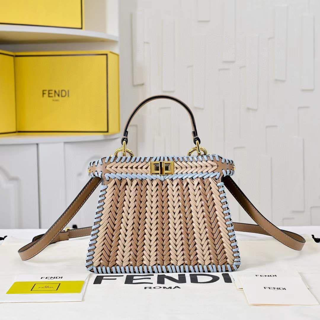 Fendi bag 20 cm